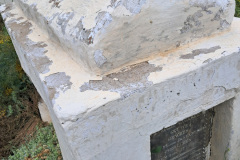 Old-vaults-in-graveyard-Baviaanskloof
