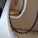 Floating spiral staircase